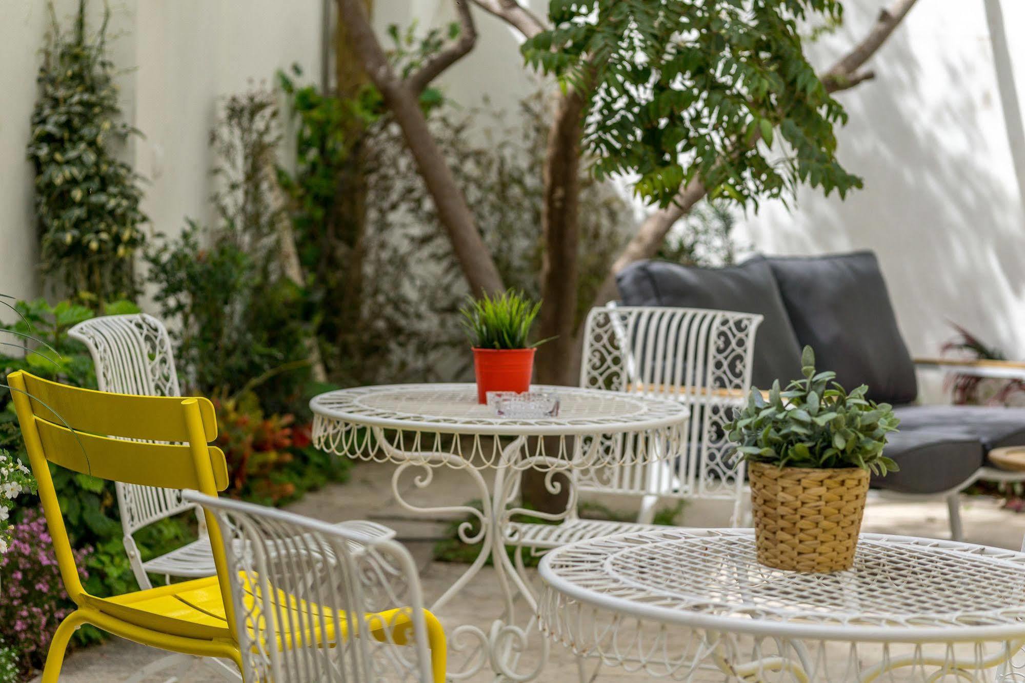 Olive The White House Hotell Tel Aviv Exteriör bild